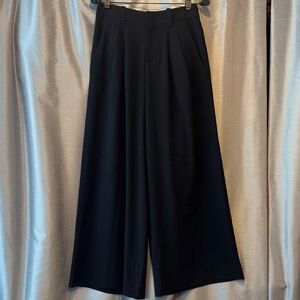 Alice + Olivia Black Wide Leg Pants size 6